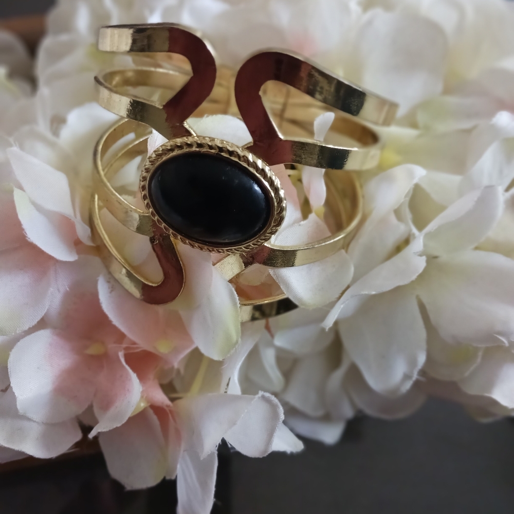 Beautiful vintage bracelet